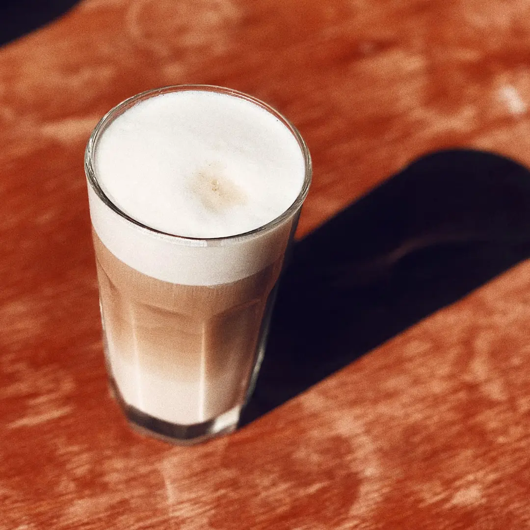 Welke koffiebonen zijn het meest geschikt voor latte macchiato?