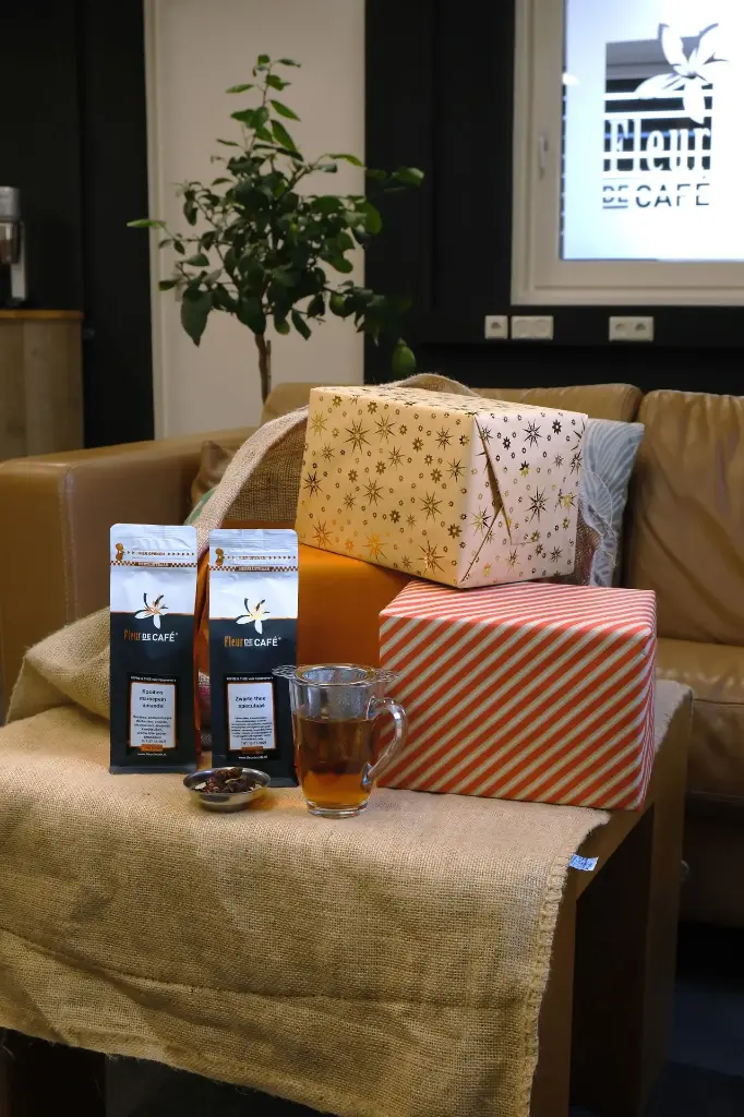 Blogpost 'Sinterklaas idee: geef koffie of thee!' cover image.webp